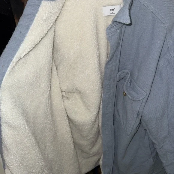 Aritzia TNA fuzzy jacket - Picture 3 of 4